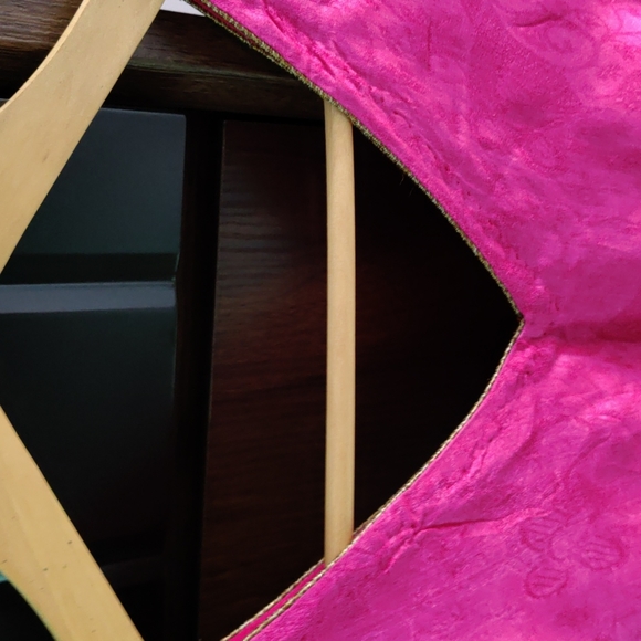 Pure Silk Suit - Picture 2 of 5